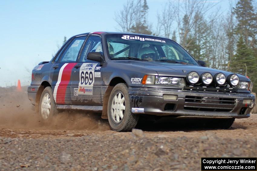 Evan Cline / Jason Grahn Mitsubishi Galant on SS1.