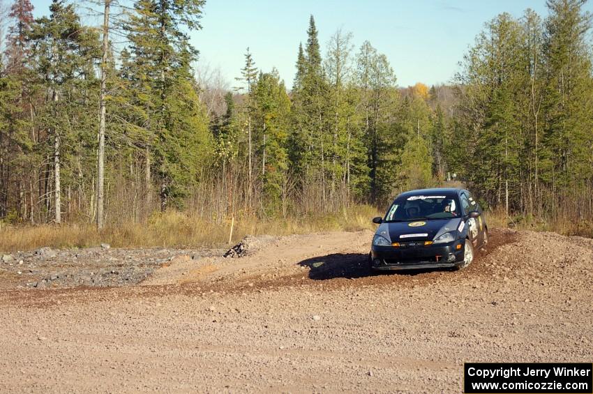 Roman Pakos / Dariusz Belzowski Ford Focus SVT on SS1.