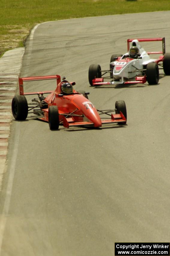 Dave Rounds' Van Diemen RF97 Formula Continental and Jed Copham's Van Diemen FSCCA Formula Enterprise