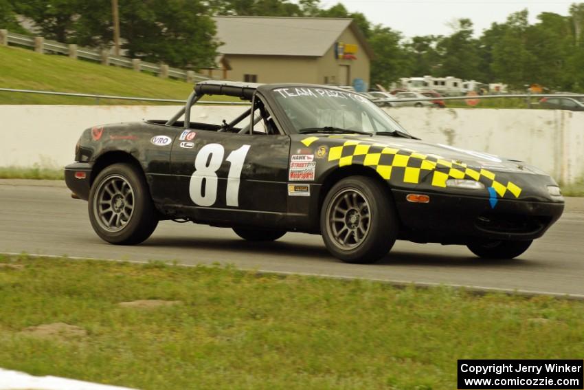 Team Party Cat Mazda Miata