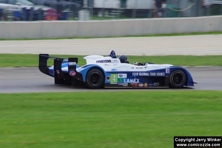 Anthony Downs' Panoz Élan DP-02