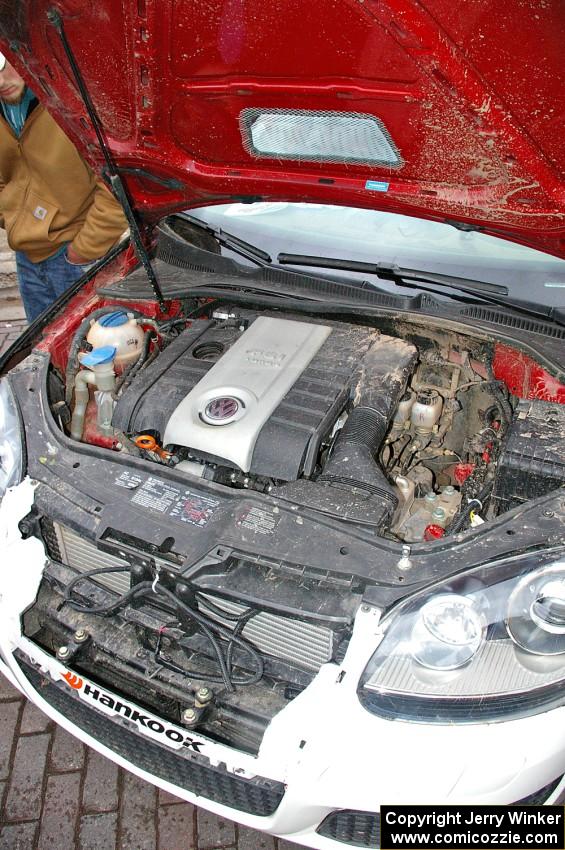 Engine bay of the Brian Dondlinger / Dave Parps VW GTI-Rally. (2)