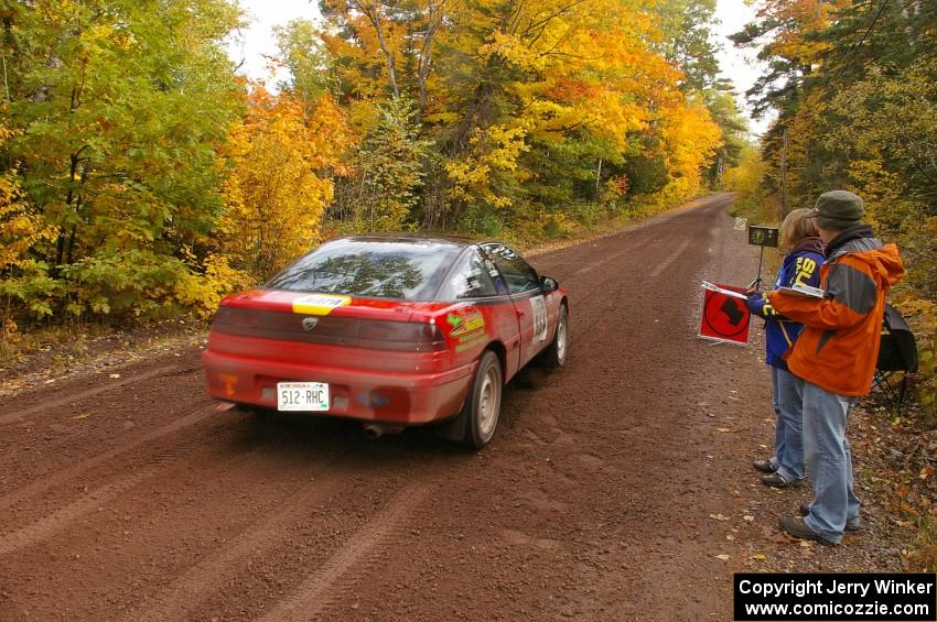 Erik Hill / Mike Yarroch leave the start of Delaware 1, SS11, in their Eagle Talon.