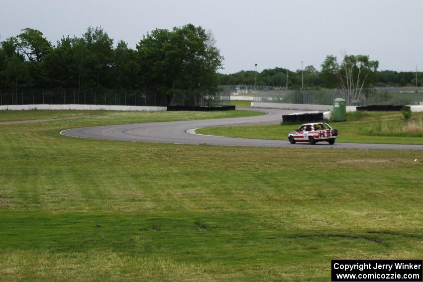 British American Racing BMW 318i goes through the new BIR carousel.