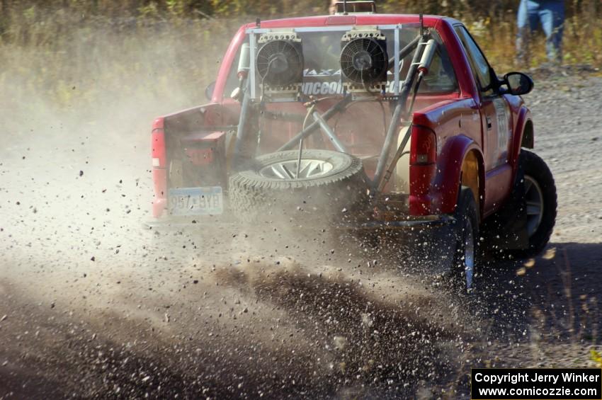 Jim Cox / Dan Drury in their Chevy S-10 on SS1 (Green Acres I)