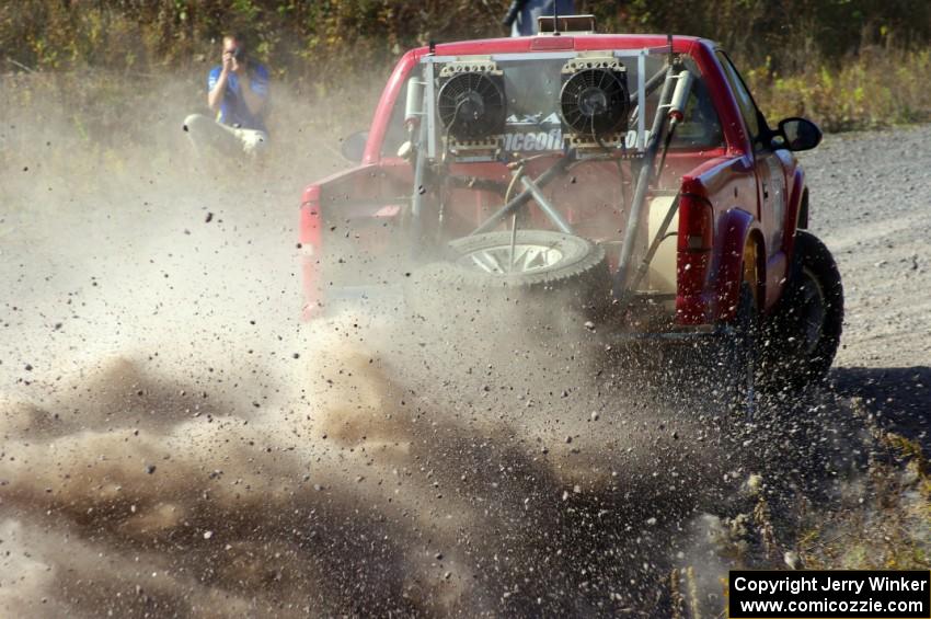 Jim Cox / Dan Drury in their Chevy S-10 on SS1 (Green Acres I)