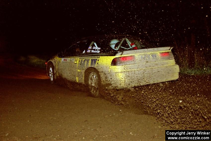 Steve Gingras / Bill Westrick drift their Eagle Talon through a 90-right on the final stage of the event.