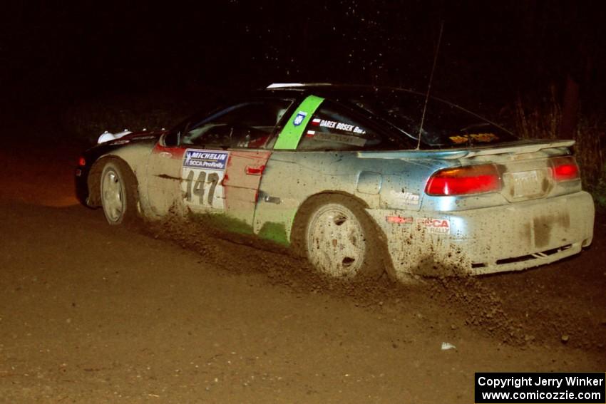 Darek Bosek / Piotr Modrzejewski drift their Eagle Talon through a 90-right on the final stage of the evening.