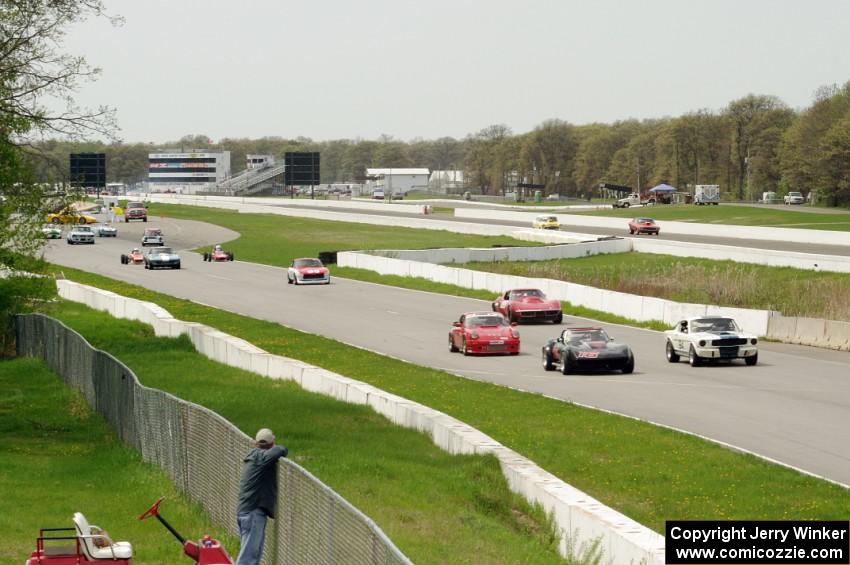 The field comes into turn one for the green flag.