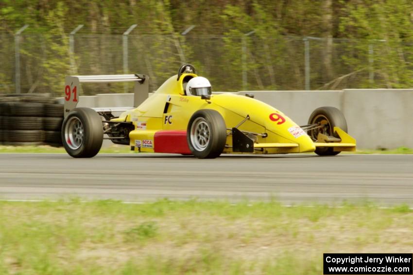 Mike Fowler's Van Diemen RF96 Formula Continental