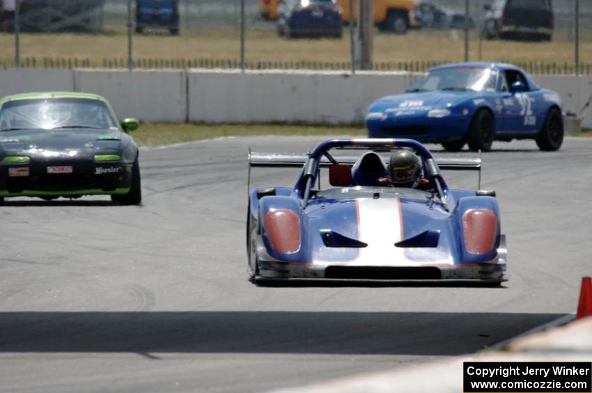 Jed Copham's SU Radical SR3, Aaron Jongbloedt's PTE Mazda Miata and Paul Pridday's Spec Miata Mazda Miata