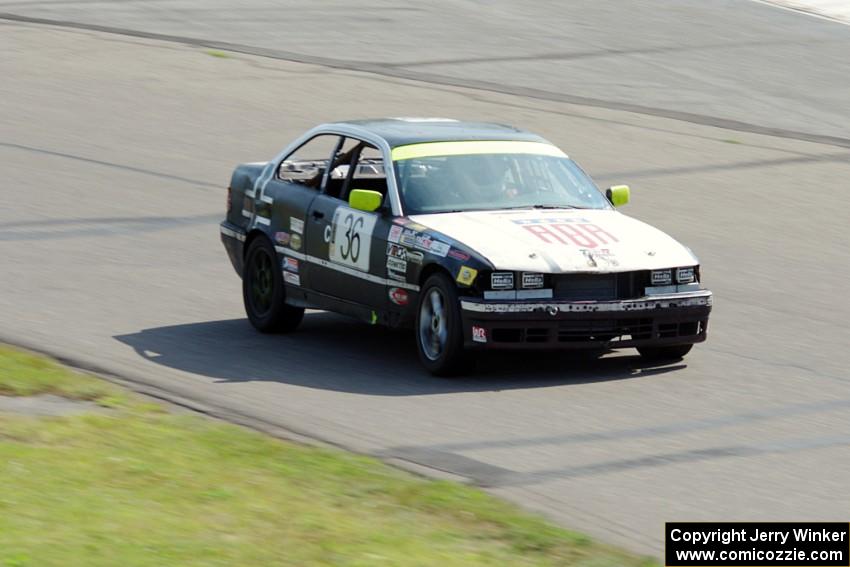 Ambitious But Rubbish Racing BMW 325