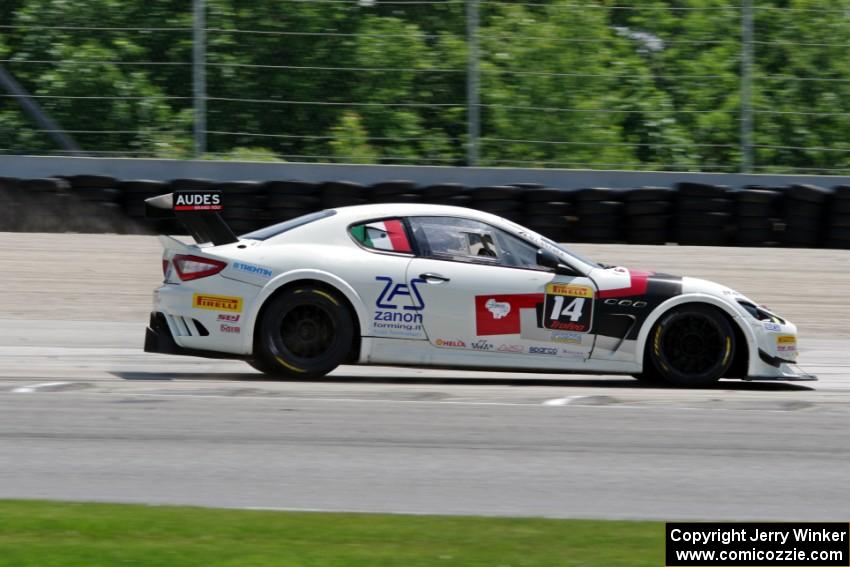 Mauro Trentin's Maserati Trofeo goes wide at turn one.