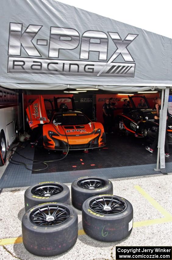 Robert Thorne's and Kevin Estre's McLaren 650S GT3s