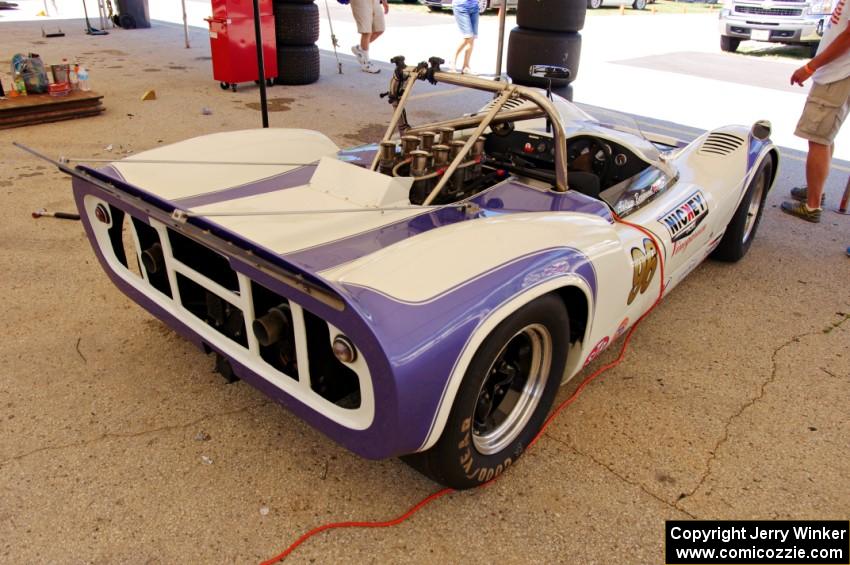 Andrew Beaumont's McLaren M1B