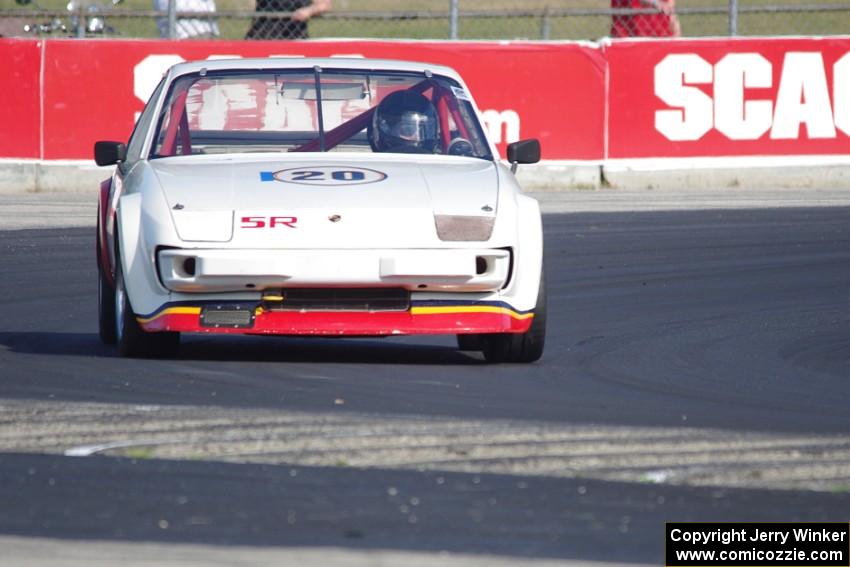 Larry Lunda's Porsche 924