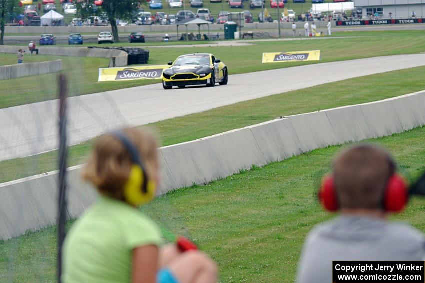 Charlie Putman / Charles Espenlaub Aston Martin Vantage