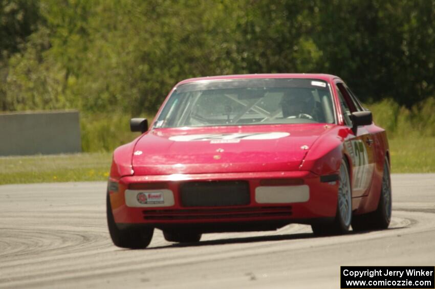 Matt Lawson's ITE-2 Porsche 944 Turbo