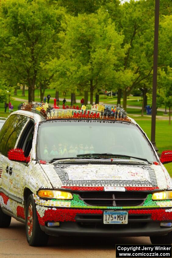 ArtCar - Dodge Caravan