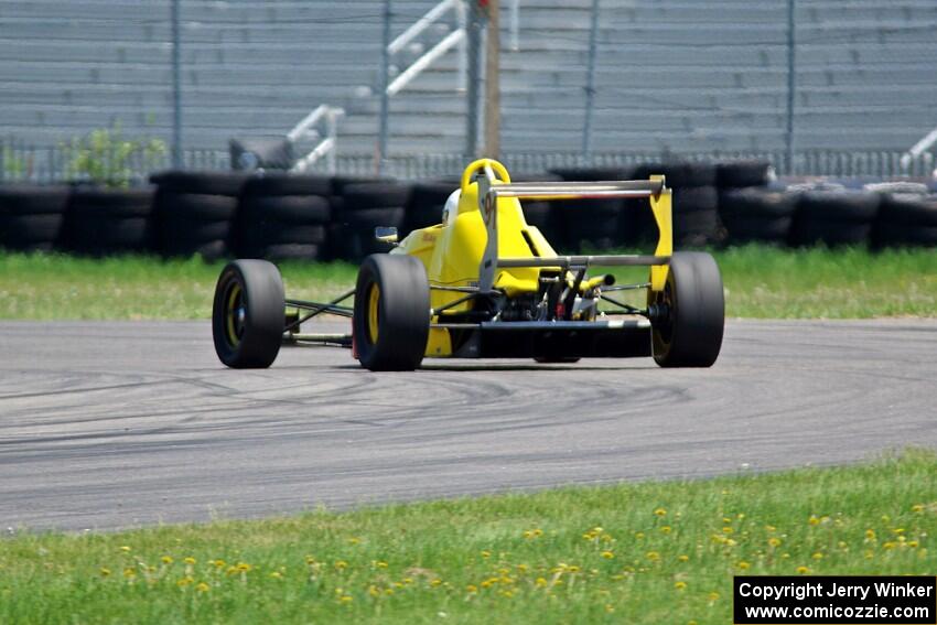 Mike Fowler's Van Diemen RF96 Formula Continental