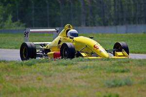 Mike Fowler's Van Diemen RF96 Formula Continental