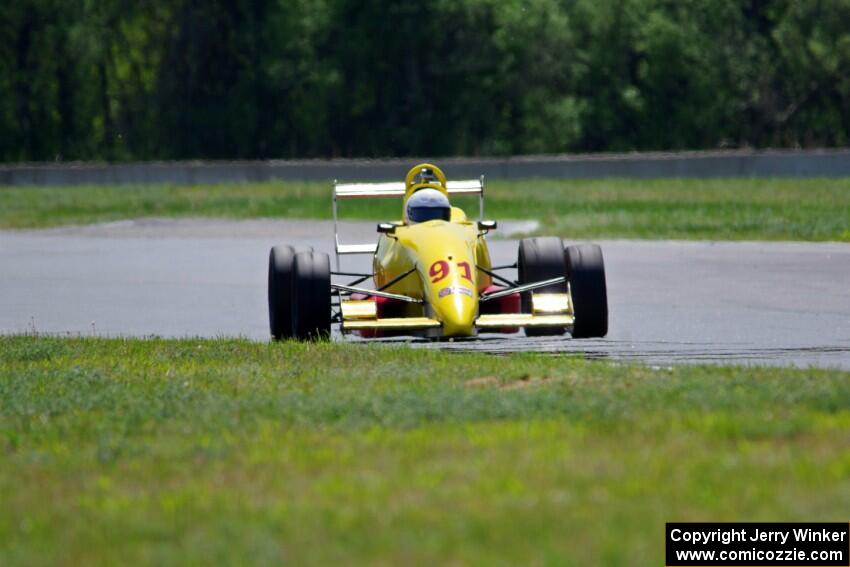 Mike Fowler's Van Diemen RF96 Formula Continental