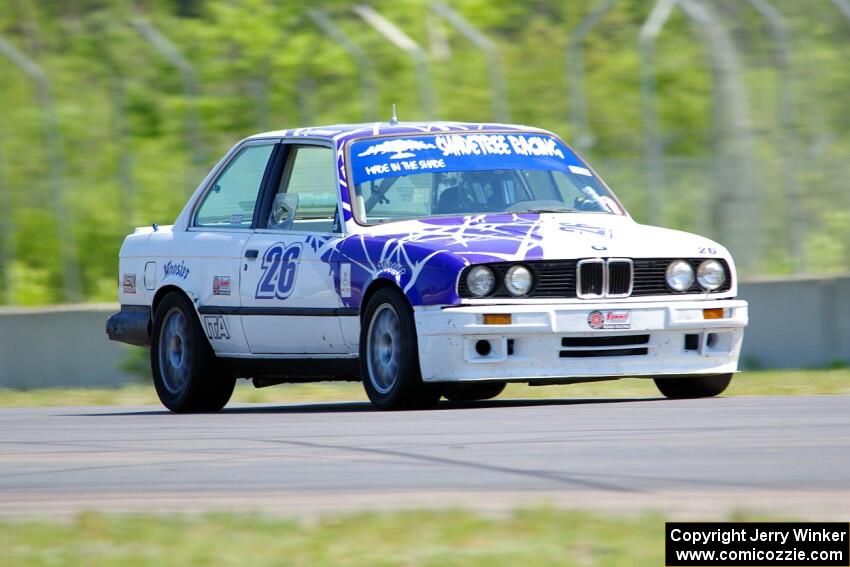 Mike Campbell's ITA BMW 325is