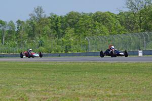 Jon Belanger's Autodynamics Mk. V Formula Vee and Jim Gaffney's RCA Formula Vee