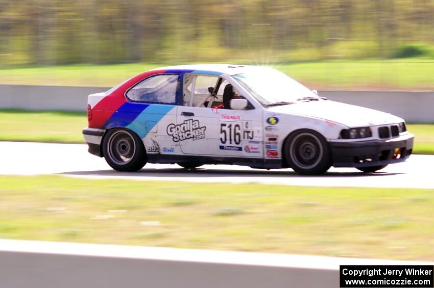 Joe Bungert's ITJ BMW 318i