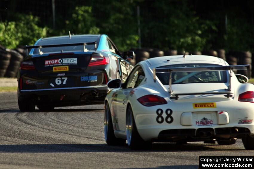 Shea Holbrook's Honda Accord V6 Coupe leads Kevin Krauss' Porsche Cayman