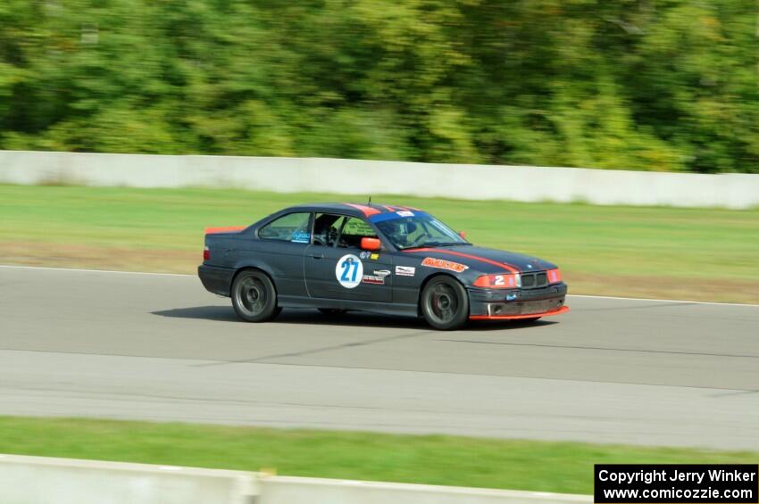 North Loop Motorsports BMW 323is