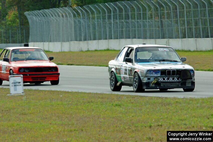 SD Faces BMW 325is and E30 Bombers BMW 325i