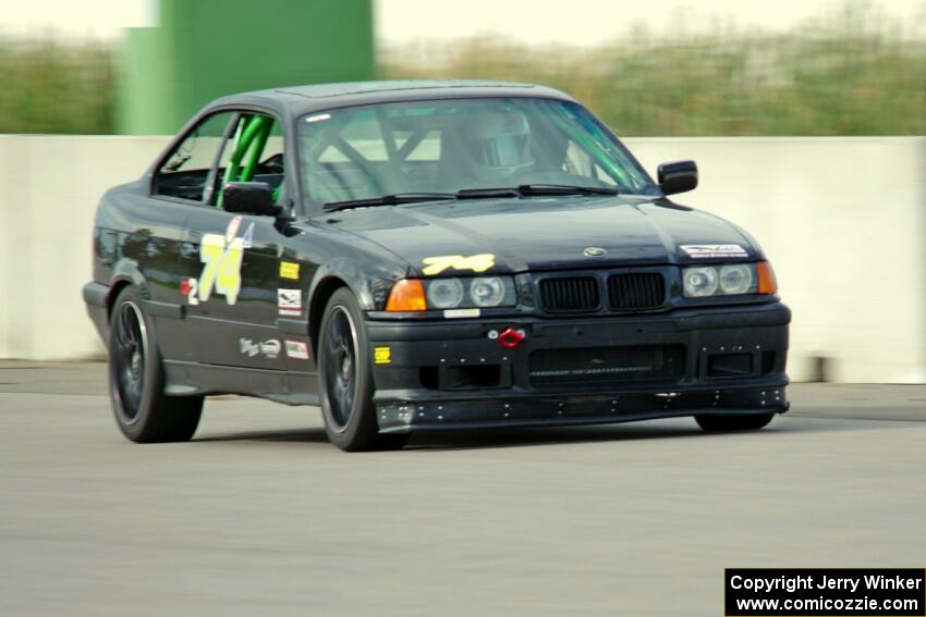 Noobman Racing BMW 325is