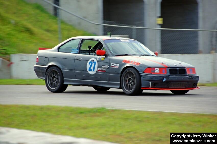 North Loop Motorsports BMW 323is