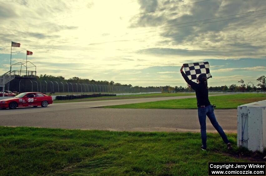 In the Red 1 BMW M3 takes the checkered flag.