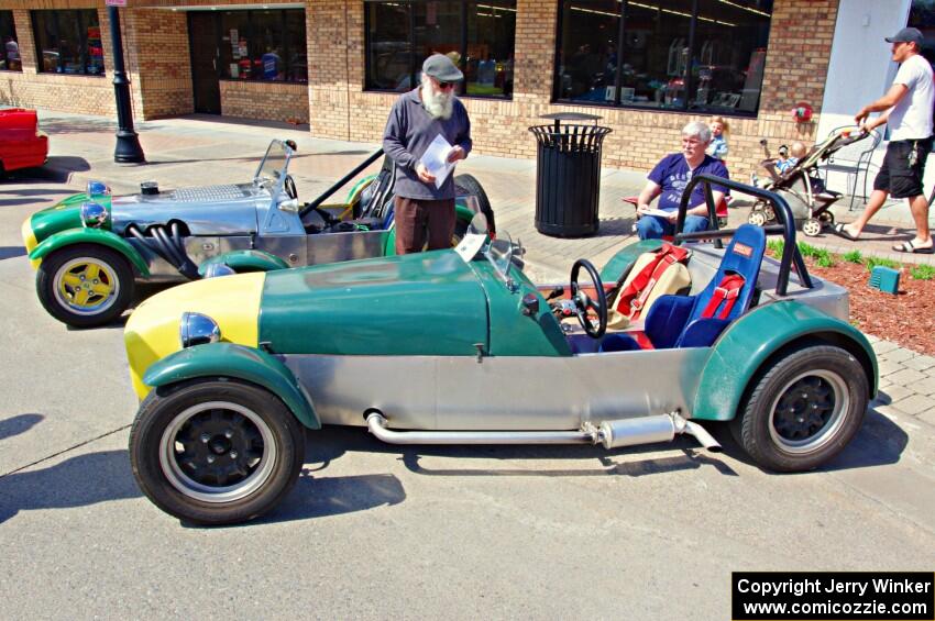 Lotus 7 (foreground) and Lotus Super 7