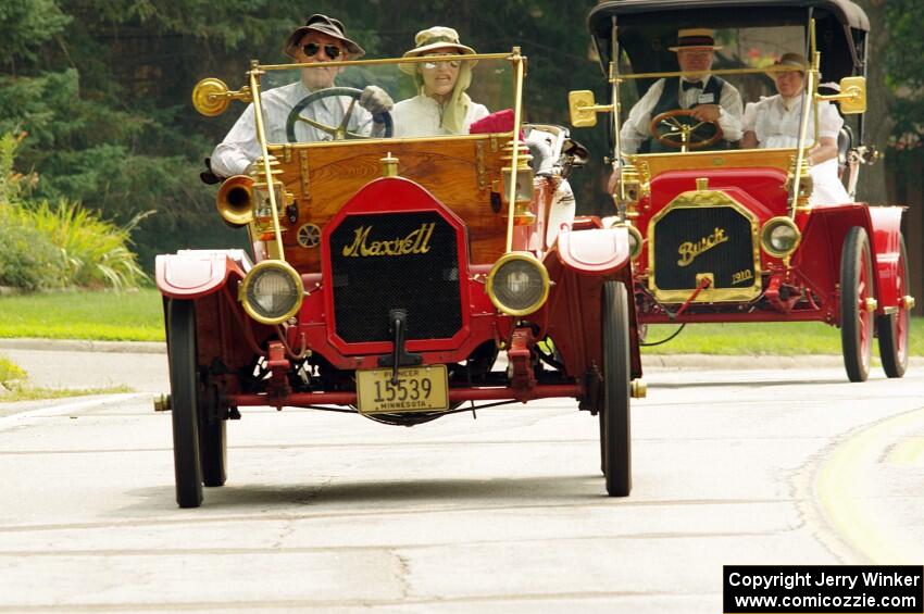 John Elliot's 1912 Maxwell and Walter Burton's 1910 Buick