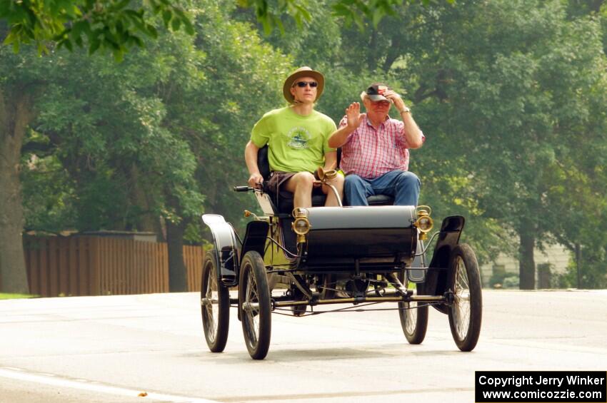 Tim Wiggins' 1903 Oldsmobile