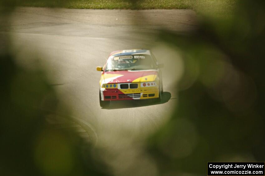 Dirty Side Down Racing BMW 325i