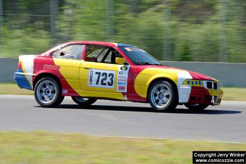 Dirty Side Down Racing BMW 325i