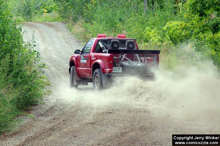 Jim Cox / Scott Parrott Chevy S-10 at a sharp left on SS3, Steamboat I.