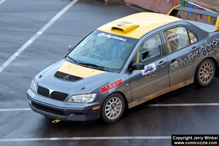 Mike Erickson / Jake Good Mitsubishi Lancer on SS15 (Lakeshore Drive).