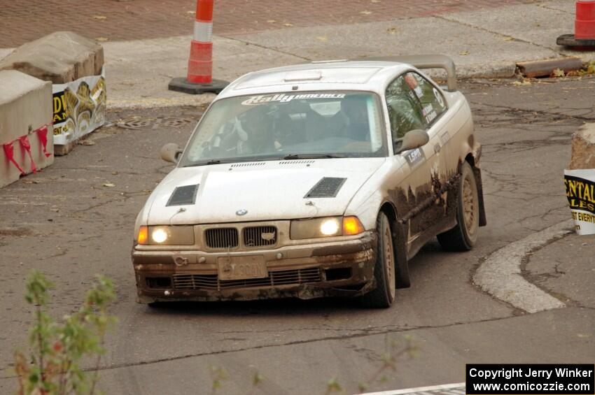 Michael Cadwell / Omar Cardenas BMW 325is on SS15 (Lakeshore Drive).