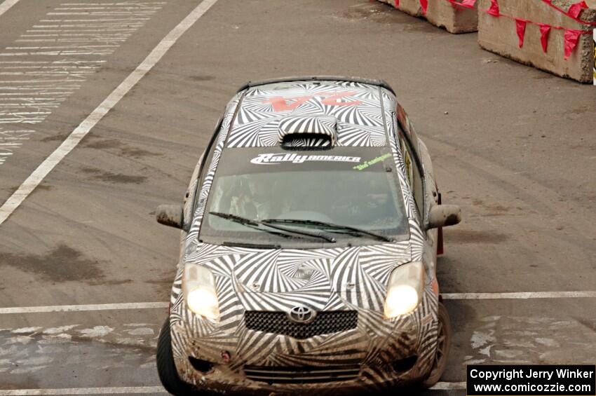 Tracey Gardiner / Tracy Manspeaker Toyota Yaris on SS15 (Lakeshore Drive).