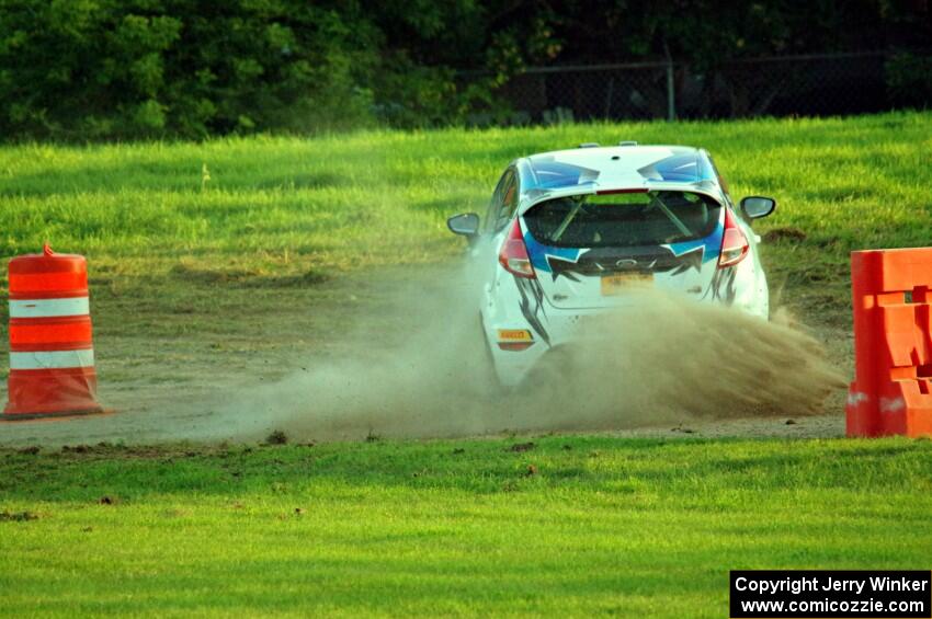 Ryan Booth / Rhianon Gelsomino Ford Fiesta R2T on SS2.