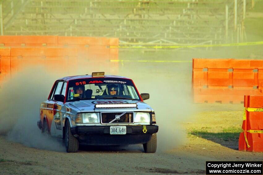 Justin Mason / Cameron Case Volvo 240 on SS1.