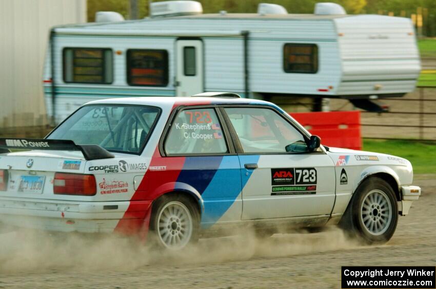 Calvin Cooper / Kelsey Stephens BMW 318is on SS1.