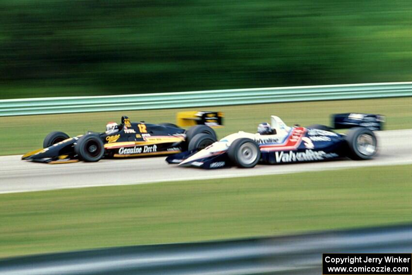 Bobby Rahal's Lola T-92/00/Chevy and Al Unser, Jr.'s Galmer G92/Chevy