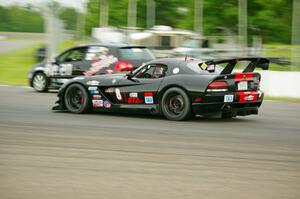 Keith Anderson's GT-2 Dodge Viper about to pass