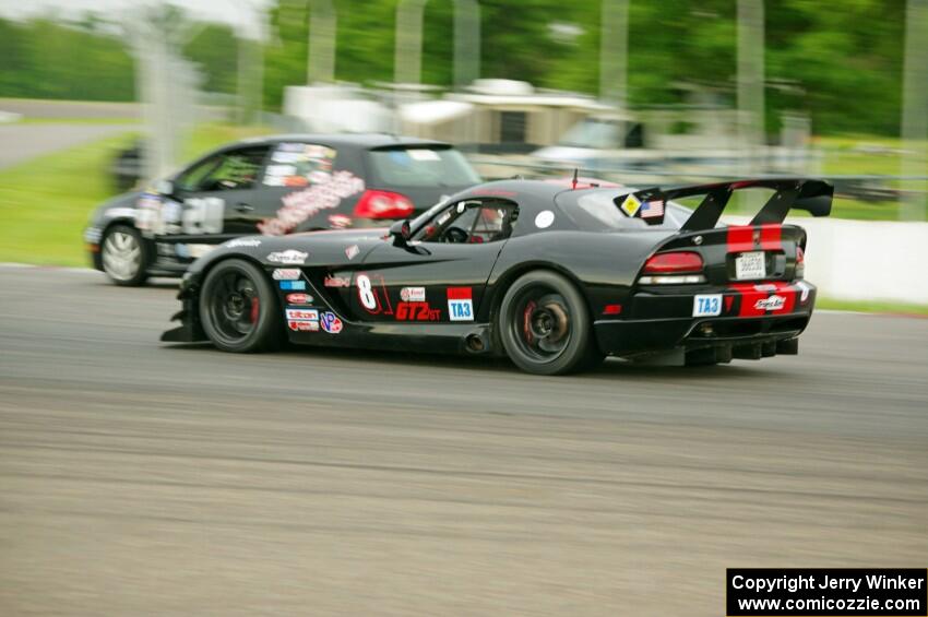 Keith Anderson's GT-2 Dodge Viper about to pass